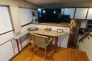 1976 Bertram Flybridge MY thumbnail 10