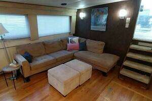 1976 Bertram Flybridge MY thumbnail 7