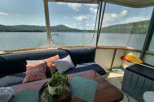 1976 Bertram Flybridge MY thumbnail 58