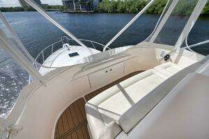 2015 Tiara Yachts Tiara 390 Convertible thumbnail 17