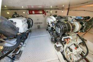 2015 Tiara Yachts Tiara 390 Convertible thumbnail 30