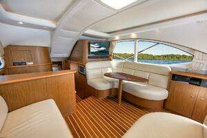 2015 Tiara Yachts Tiara 390 Convertible thumbnail 20