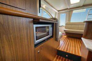 2015 Tiara Yachts Tiara 390 Convertible thumbnail 21