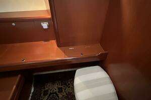 2007 Beneteau 49 thumbnail 29