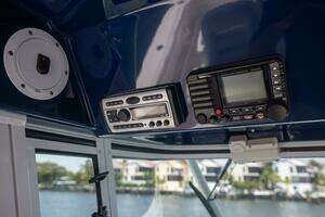 2009 Everglades 350CC thumbnail 26