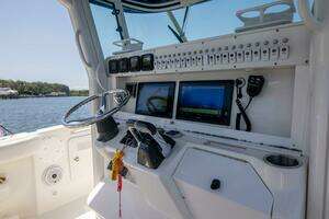 2009 Everglades 350CC thumbnail 11
