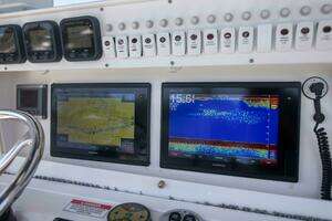2009 Everglades 350CC thumbnail 28