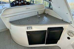 2004 Rinker 342 Fiesta Vee thumbnail 16