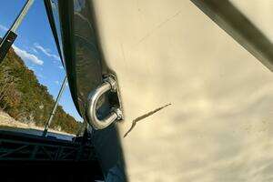 2004 Rinker 342 Fiesta Vee thumbnail 100