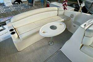2004 Rinker 342 Fiesta Vee thumbnail 78