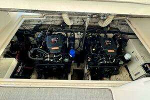 2004 Rinker 342 Fiesta Vee thumbnail 81