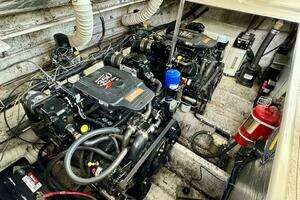 2004 Rinker 342 Fiesta Vee thumbnail 82