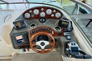 2004 Rinker 342 Fiesta Vee thumbnail 31