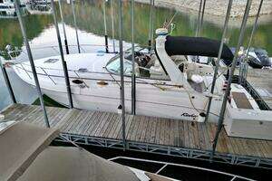 2004 Rinker 342 Fiesta Vee thumbnail 6