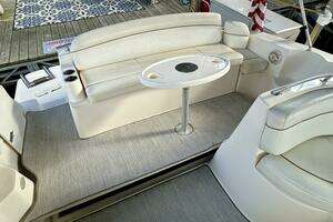 2004 Rinker 342 Fiesta Vee thumbnail 79