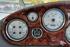 2004 Rinker 342 Fiesta Vee thumbnail 29