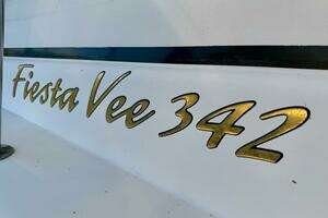 2004 Rinker 342 Fiesta Vee thumbnail 216