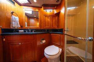 2006 Offshore Yachts 72 Pilothouse thumbnail 47
