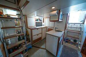 2006 Offshore Yachts 72 Pilothouse thumbnail 61