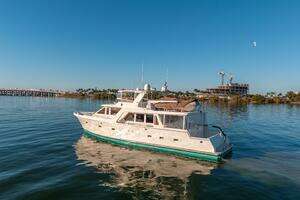 2006 Offshore Yachts 72 Pilothouse thumbnail 3