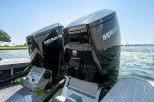 2023 Cruisers Yachts 42 GLS OB thumbnail 48
