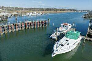 1990 Sea Ray 420 Sundancer thumbnail 3