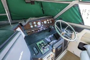 Calhoun s Saloon 42ft Sea Ray Yacht For Sale