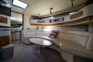 Calhoun s Saloon 42ft Sea Ray Yacht For Sale