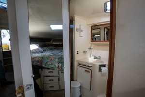 Calhoun s Saloon 42ft Sea Ray Yacht For Sale