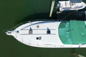 Calhoun s Saloon 42ft Sea Ray Yacht For Sale