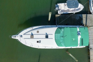 Calhoun s Saloon 42ft Sea Ray Yacht For Sale