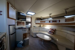 Calhoun s Saloon 42ft Sea Ray Yacht For Sale