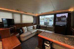 1990 Viking 38C thumbnail 7