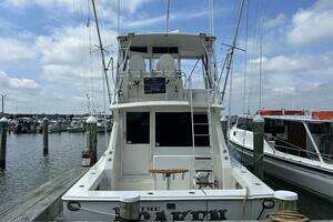 1990 Viking 38C thumbnail 2