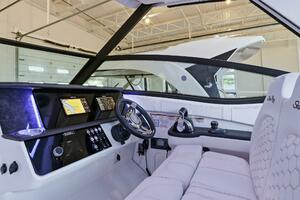 32ft Sea Ray Yacht For Sale