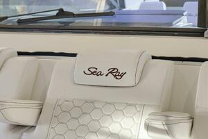 32ft Sea Ray Yacht For Sale