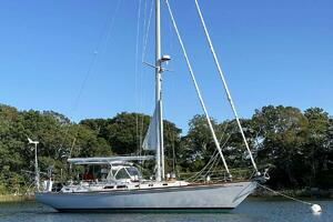 KISMET 51ft Hinckley Yacht For Sale