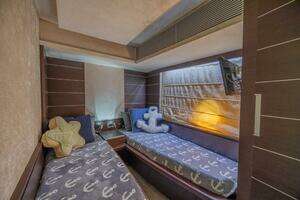 2009 Azimut 68S thumbnail 21