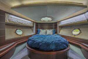 2009 Azimut 68S thumbnail 22