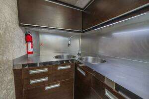 2009 Azimut 68S thumbnail 19