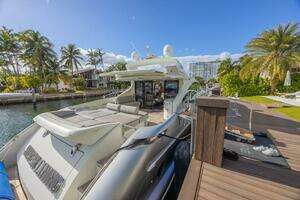 2009 Azimut 68S thumbnail 4