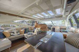 2009 Azimut 68S thumbnail 16