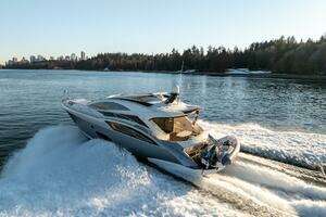 2009 Marquis thumbnail 23