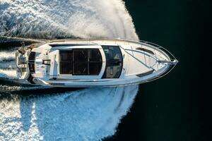 2009 Marquis thumbnail 14