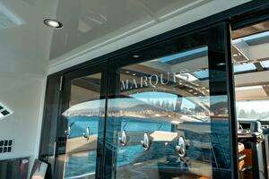 2009 Marquis thumbnail 55