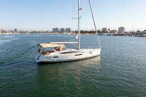 2015 Jeanneau 53DS thumbnail 3