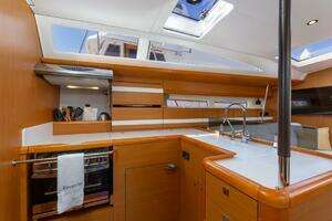 2015 Jeanneau 53DS thumbnail 35