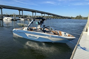 23ft Malibu Yacht For Sale