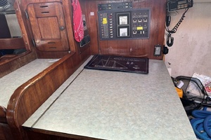 38ft Morgan Yacht For Sale