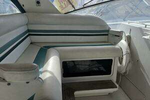 1990 Trojan 11M Express thumbnail 13
